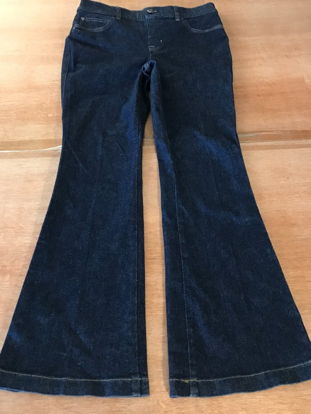 Spanx SPANXshape EveryWear Flare Jeans Women M Blue High Rise Pocket Pull On